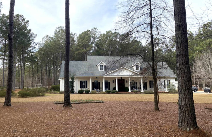 Remarkable Alabama Home with Plenty of Space to Spread Out