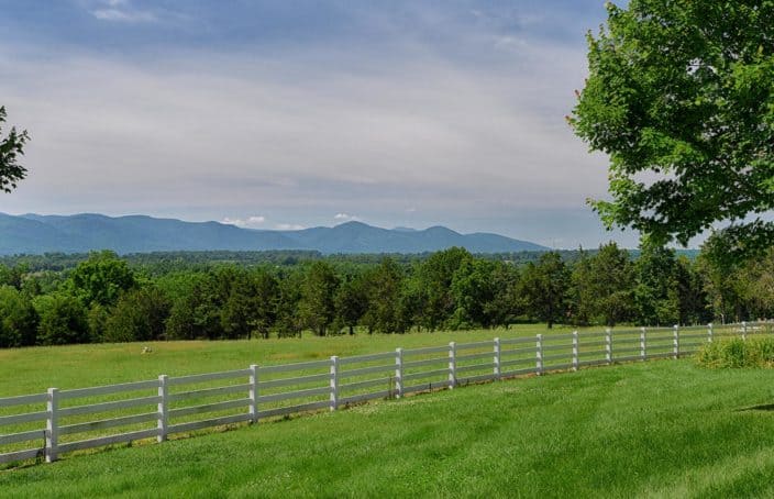 Beautiful Home Overlooking Shenandoah Valley Horse Farm