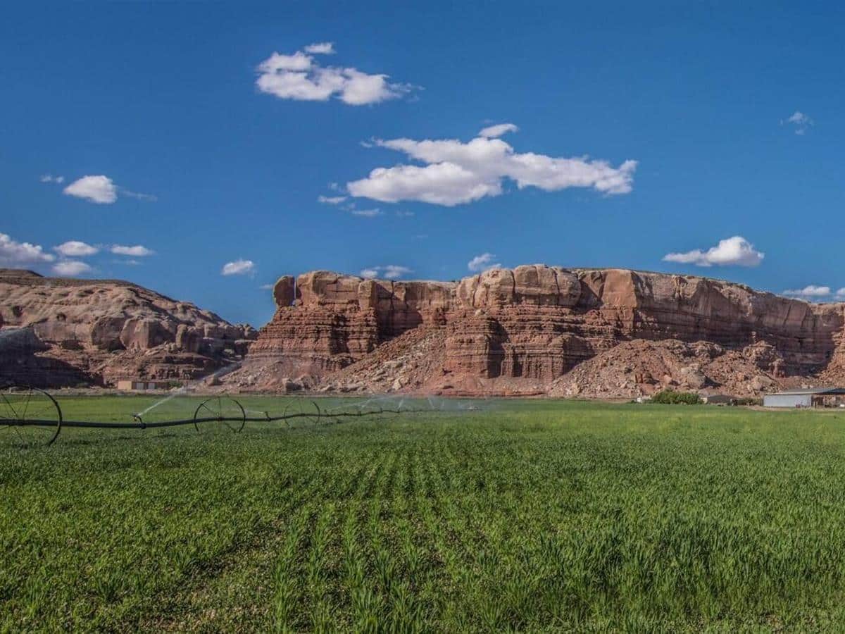 Turn Key Farm Surrounded by Red Rock Formations LANDFLIP BLOG